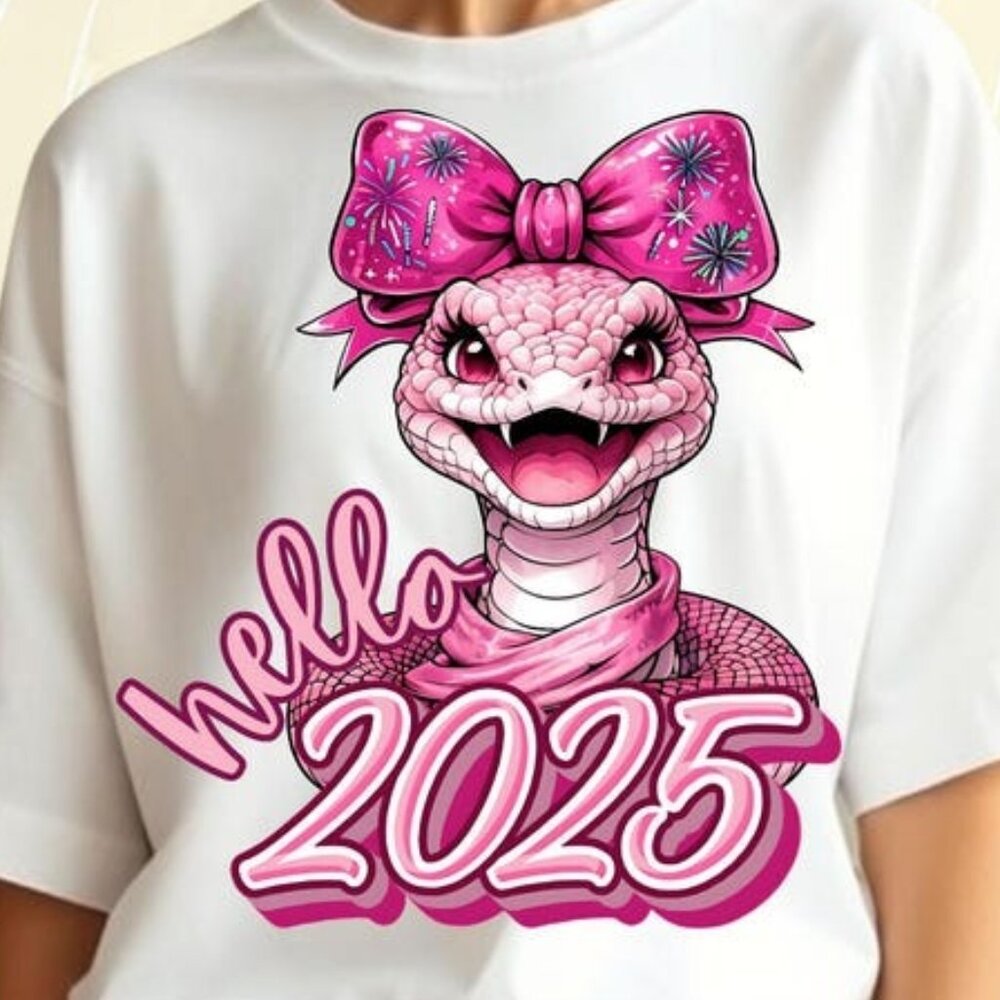 Year of the Snake New Year 2025 T-shirt, Trendy New Years Shirt - Picture 1 of 4